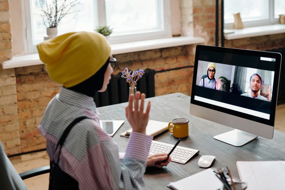 Compact 4K webcam mounted on a monitor for video calls